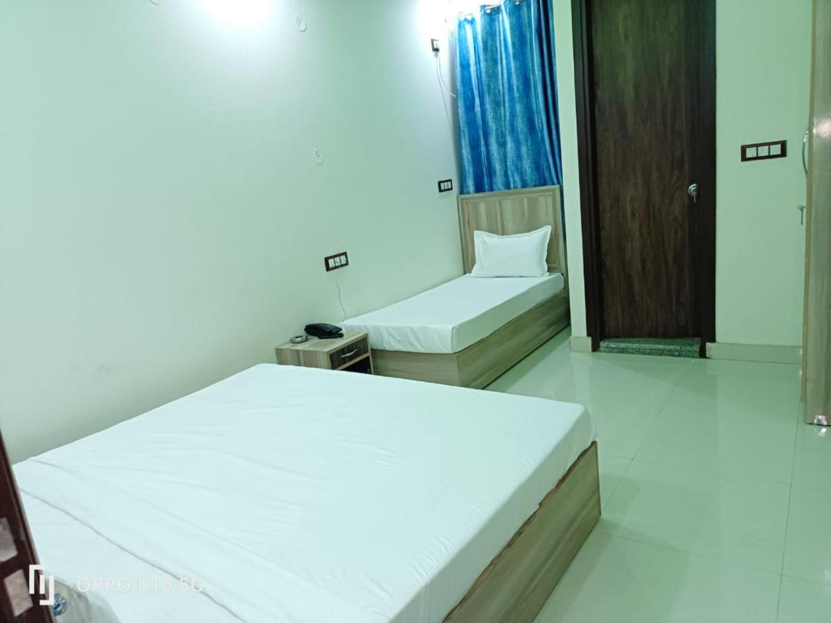Travel Inn At Delhi Airport 新德里 外观 照片